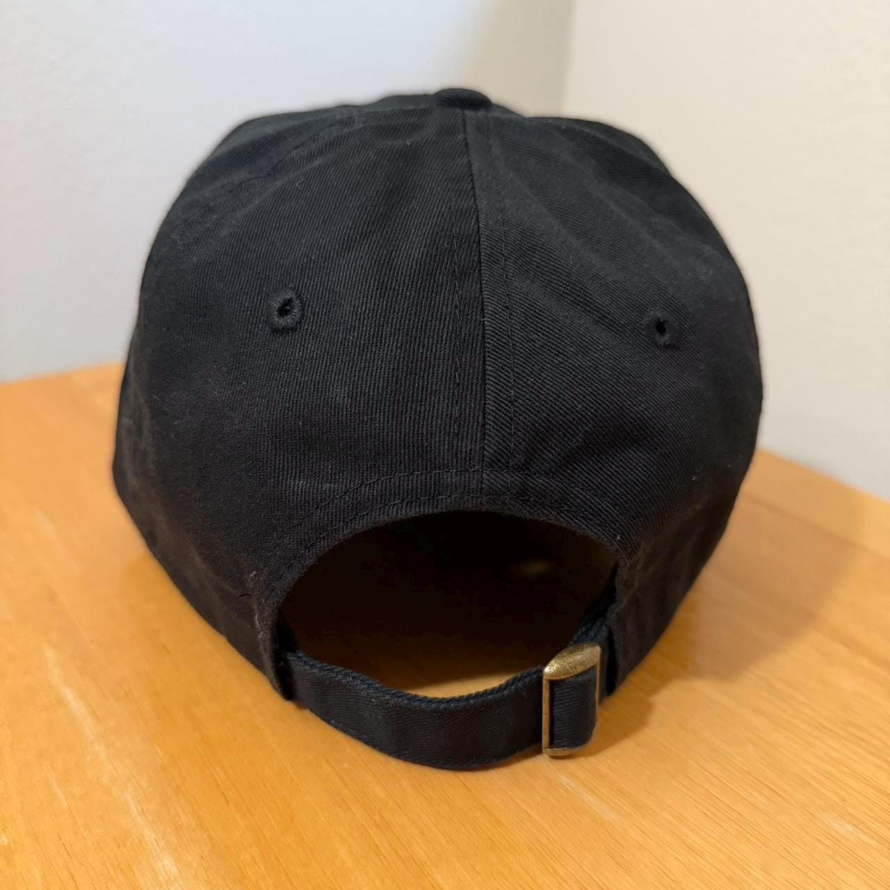 San Andreas strap back hat