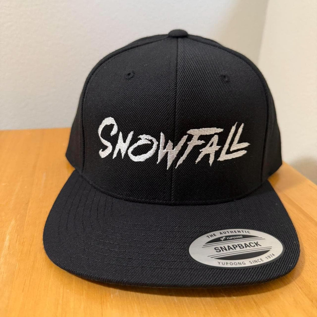 Black and white Snowfall snapback hat