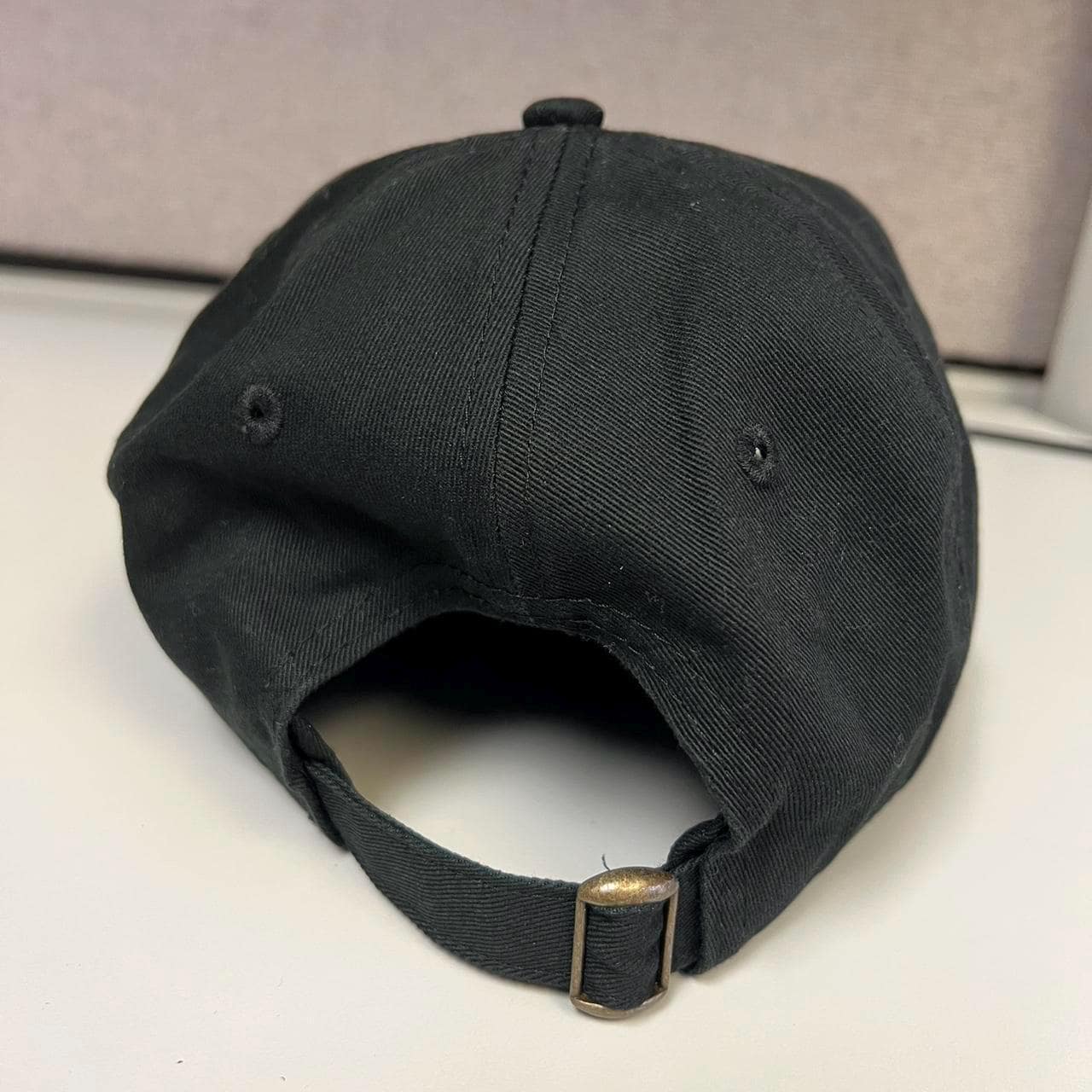 Black Star Strap Back