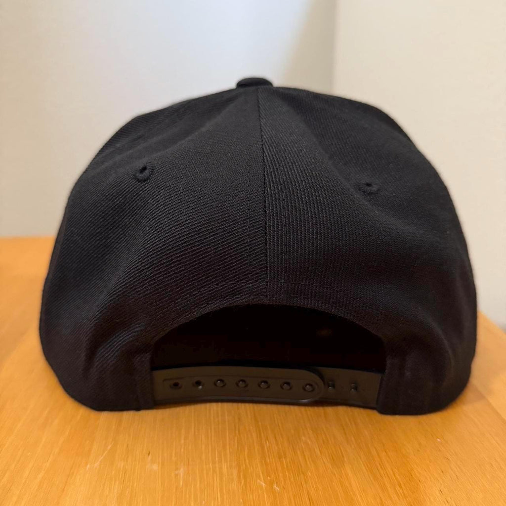 Black and gold Fallout 4 Vault Tec snapback hat
