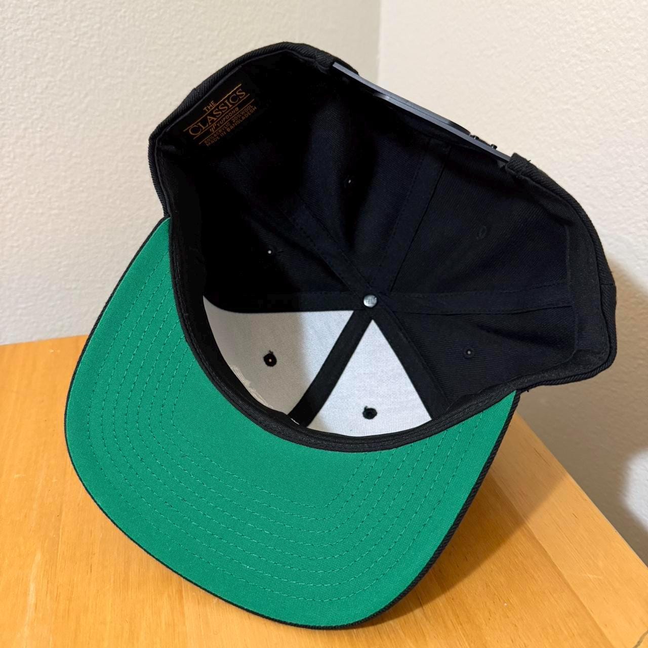 Shade 45 radio SnapBack hat