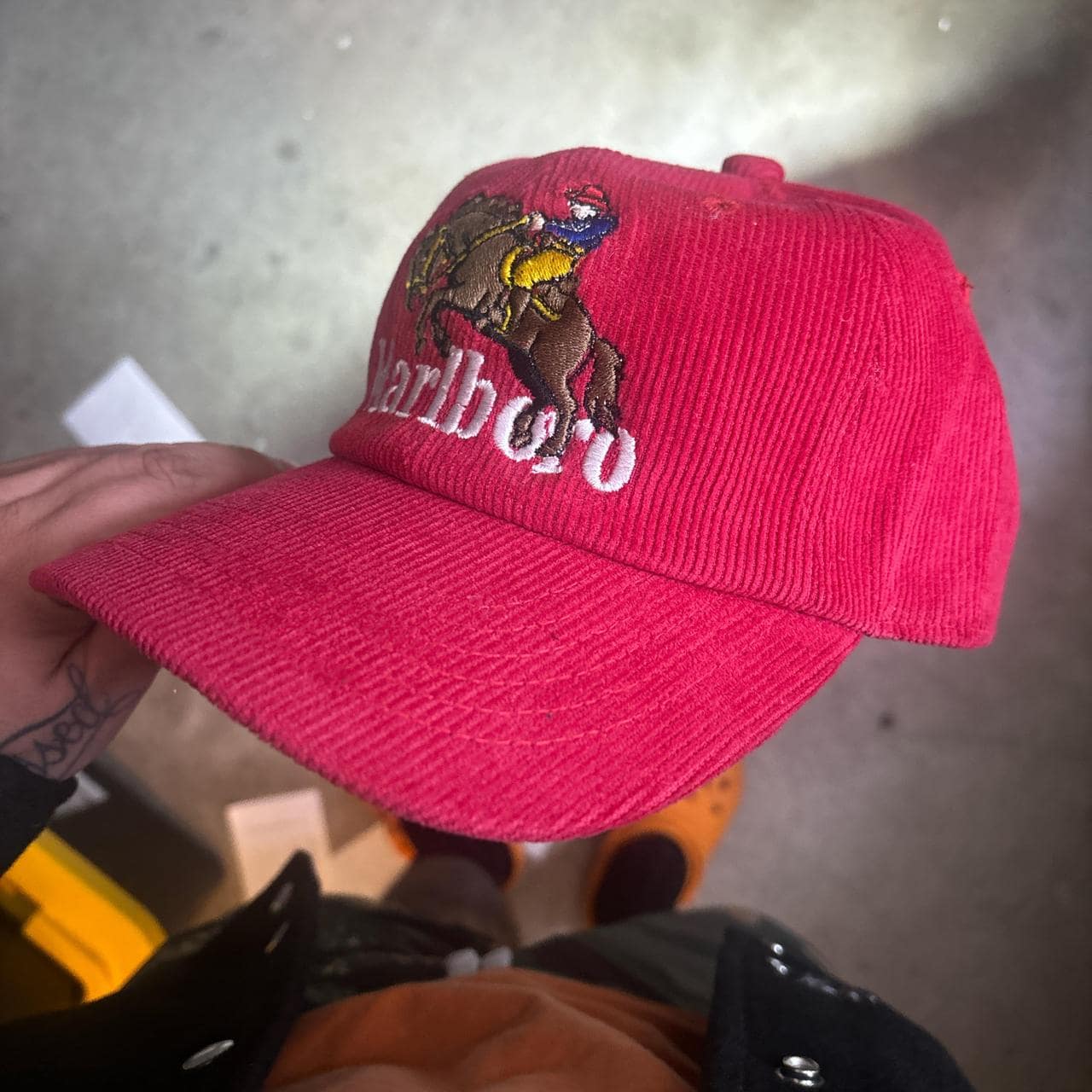 Marlboro corduroy cowboy hat
