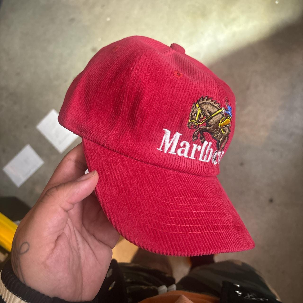Marlboro corduroy cowboy hat