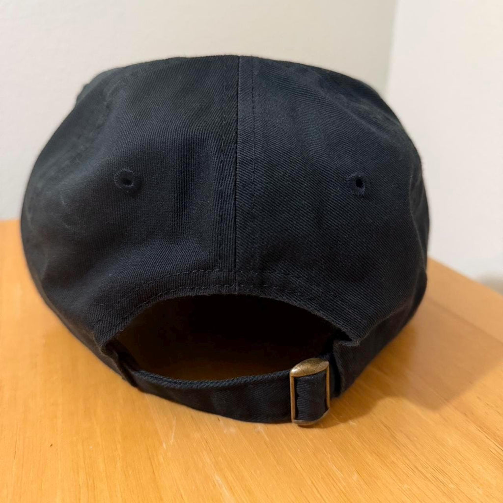 Wii strap back hat